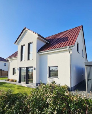 Exklusives Einfamilienhaus mit Feldrandlage und Pool in Immensen