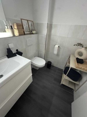 Schöne 3-Zimmer-Wohnung in Hürth-Fischenich mit Terrasse, Stellplatz & Top-Ausstattung