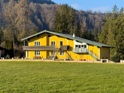 ERSTBEZUG NACH SANIERUNG! SONNIGE 4,5 - ZIMMER-BALKONWOHNUNG