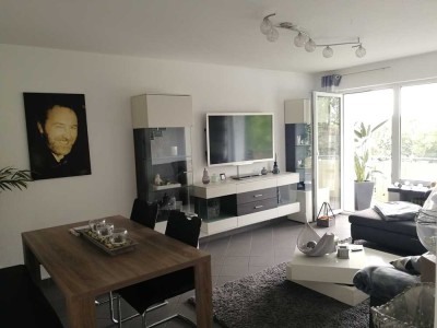 Solingen-Wald - Wohnung mit zwei Zimmern und großem Balkon
