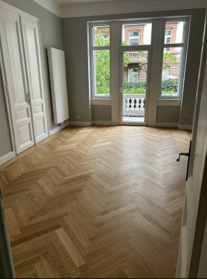 Klassische 3-Zimmer Altbauwohnung mit Garten