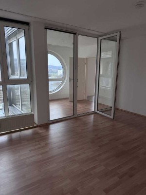 Stilvolle 2,5-Raum-Wohnung mit Balkon in Mosbach