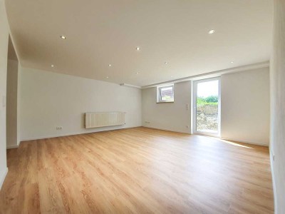 Freundliche 3-Zimmer-Wohnung mit EBK und Balkon im Ahorntal