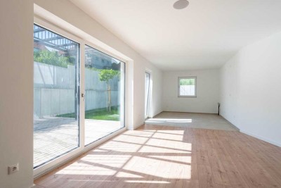 Erstbezug! Hochwertige 3-Zimmer-Erdgeschosswohnung