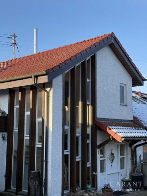 Charmantes Reiheneckhaus mit besonderem Charakter - ruhig gelegen in Weissach im Tal/Bruch