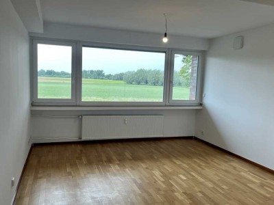 Helle geräumige 2-Zi-Souterrain-Whg an den Urdenbacher Kämpen