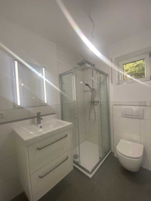 Erstbezug nach Renovierung-Wunderschönes 1-Zimmer Apartment mit Küche, Terrasse und Stellplatz