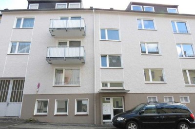 Frisch renovierte 3-Zi.-DG-Whg. mit modernem Badezimmer