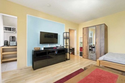 WOHNJUWEL - Attraktive und kompakt geschnittene  1-Zimmer-Wohnung mit TG-Stellplatz und Keller