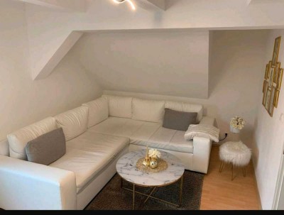 Stilvolle, gepflegte 2-Zimmer-Dachgeschosswohnung in Ehingen Donau