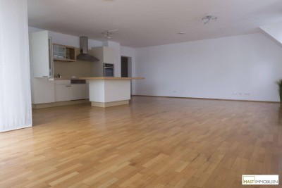Optimal aufgeteilte 4 - Zimmer Wohnung inkl. Einbauküche &amp; Balkon + Dachterrasse mit 87 m² in Guntramsdorf