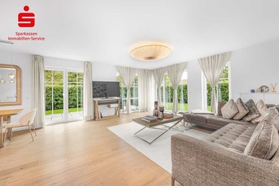 Luxuriöses Wohnen in Solln: Exklusive Garten-Maisonette-Wohnung in Villenumgebung