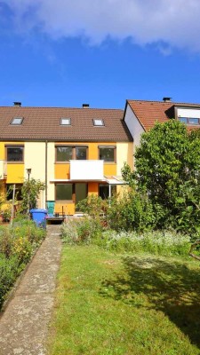 Großzügiges Familienhaus mit Garten in ruhiger begehrter Lage von Langwasser  *provisionsfrei*