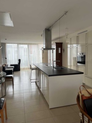 Moderne große 3 Zimmerwohnung GT City