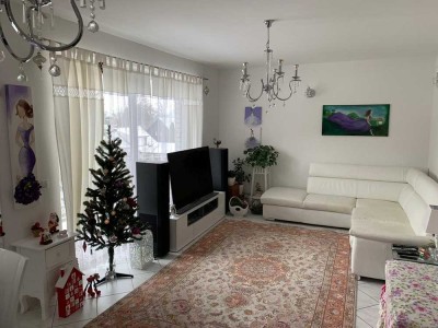 Exklusive, gepflegte 3-Raum-Wohnung mit gehobener Innenausstattung mit EBK in Frechen Königsdorf