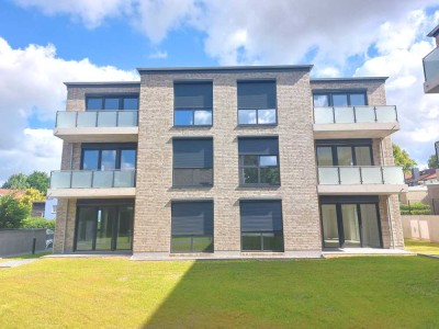 Neubau: Exklusive 4-Zi.-EG-Whg. (ca. 106,71 m²) mit Terrasse + TG-Stellplatz in zentraler Lage