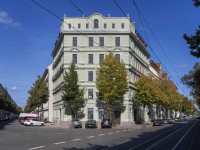 Traumhafte 4-Zimmerwohnung im Denkmalgeschützten Altbau mit Balkon