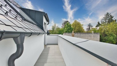 Erstbezug nach Errichtung | 3-Zimmer Dachgeschosswohnung mit Balkon in ruhigen Innenhof | PKW-Abstellplatz | fertiggestellt &amp; bezugsbereit