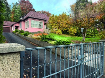Herrschaftliche Fabrikanten-Villa mit parkähnlichem Grundstück – Göppingen – „Oberholz“