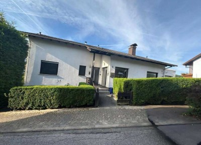 Einfamilienhaus mit Einliegerwohnung in Heppenheim