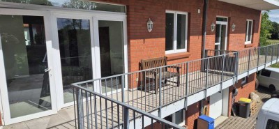 Freundliche und neuwertige 2-Raum-Erdgeschosswohnung mit geh. Innenausstattung mit Balkon und EBK