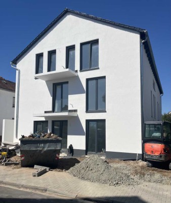 Neubau – Moderne und helle 3-Zimmer-Wohnung – Erstbezug in Karben (Provisionsfrei)