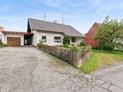 Pfaffenhausen: Schönes Wohnhaus auf großem Grundstück - leerstehend