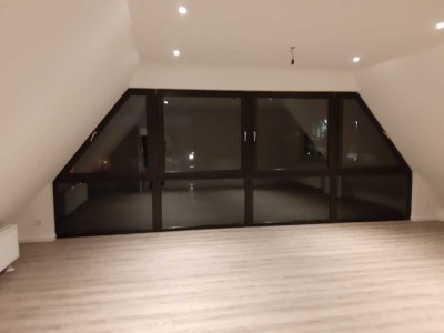 Komplett renovierte 3 - Zimmer Wohnung in Alt - Osdorf