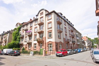 3 ZKB Neckarstadt-Ost Stilatbau 70m² renoviert Parkett großer Baklon 980,- +NK