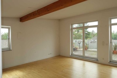 Moderne 4 Zi. Penthouse-Wohnung mit gr. Dachterrasse, 2 TG- und 1 Außenstellpl.