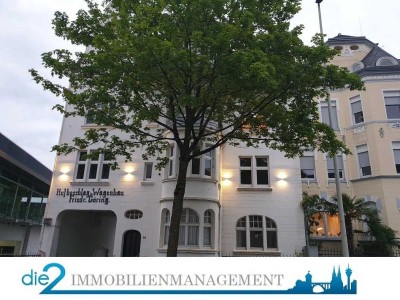 Modernisierte 2 bis 3 Zimmer Altbau Maisonettewohnung mit Einbauküche und Garage