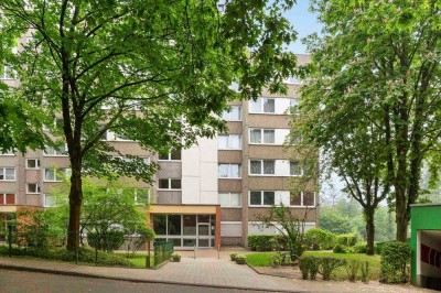 Gut vermietete 4-Zi.-ETW mit Loggia und TG-Stellplatz am ruhigen Stadtrand