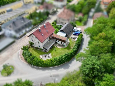 Geräumiges Mehrfamilienhaus in Ebrach