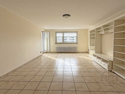 Attraktive 2,5-Zimmer-Wohnung mit zwei Balkonen – sofort bezugsfrei