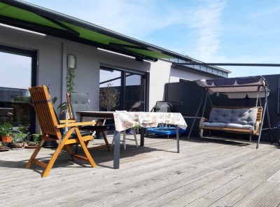 Moderne 4-Zimmer-Maisonettewohnung mit großer Südterrasse zu vermieten!
