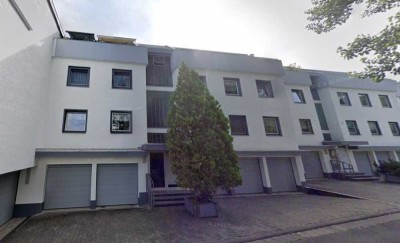 Top gepflegte 3-4 Zimmerwohnung mit Balkon und Garage