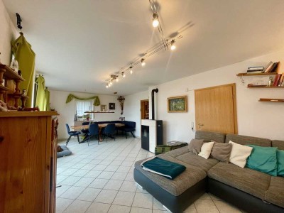 Familienhaus mit Einliegerwohnung, großem Garten und herrlichem Ausblick