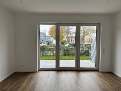 Moderne 2-Zimmer-Erdgeschosswohnung mit Terrasse in Poing