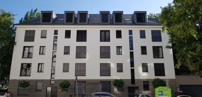 Stilvolle, neuwertige 2-Zimmer-Wohnung mit Balkon und EBK in Frankfurt am Main