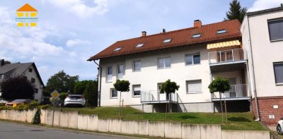 *Frisch renovierte 2-Raum-Wohnung mit Stellplatz und Terrasse zur Miete!*