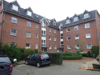 3-Zi. Dachgeschosswohnung in ruhiger und gepflegter Wohnanlage mit WBS