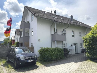 Schöne 2-Zimmerwohnung in guter Lage, toller EBK, 1x Stellplatz, ideale Einsteigerwohnung