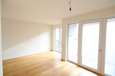 Ab 01.04.2026: elegante Komfort-Wohnung mit großem Balkon, tollem Ambiente und Tiefgarage in Teltow!