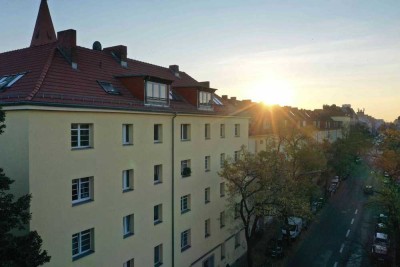 Bezugsfreie 2,5-Zimmerwohnung mit Balkon in Berlin-Neukölln