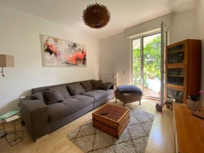 Helle Hochparterrewohnung im Agnesviertel mit zwei Balkonen