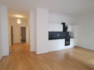 Neuwertige 2-Zimmer Erdgeschosswohnung mit Terrasse und Loggia in zentraler Lage Offenbach