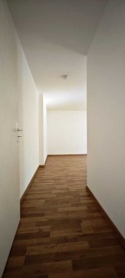 Attraktive 3-Raum-Wohnung mit Balkon, Tageslichtbad und Abstellraum – frei ab 01.10.2025