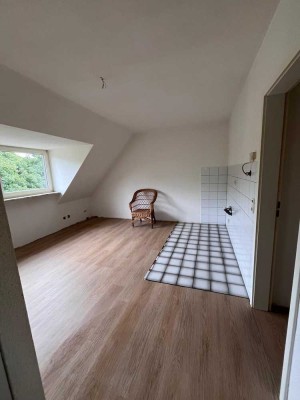 2- Zimmer Dachgeschoss Wohnung