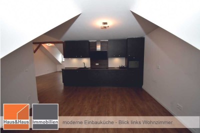 Wunderschöne, sanierte moderne Dachgeschosswohnung