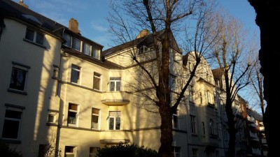 Sehr schöne, helle Wohnung (2ZKDB) mit Balkon, Nähe Hochschule und Klinikum